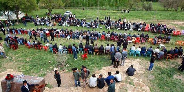 2009 - Bilge Köyü Katliamı: Mardin'in Mazıdağı ilçesine bağlı Bilge köyünde yapılan bir düğün sırasında, düğündekilere ve aynı aileden olan insanlara ateş açıldı.