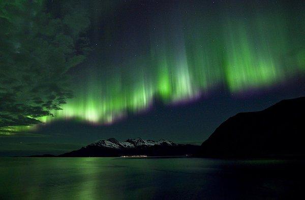 Buna karşılık en çok arzu edilen turistik cazibe merkeziyse katılımcıların yüzde 75’inin onayını alan İzlanda Kuzey Işıkları oldu.