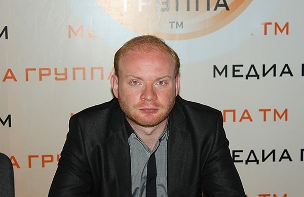 Лойе так же продолжает играть в кино.