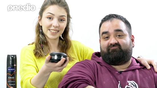 Kızlar Erkeklerin Saçını Yapmaya Çalışıyor