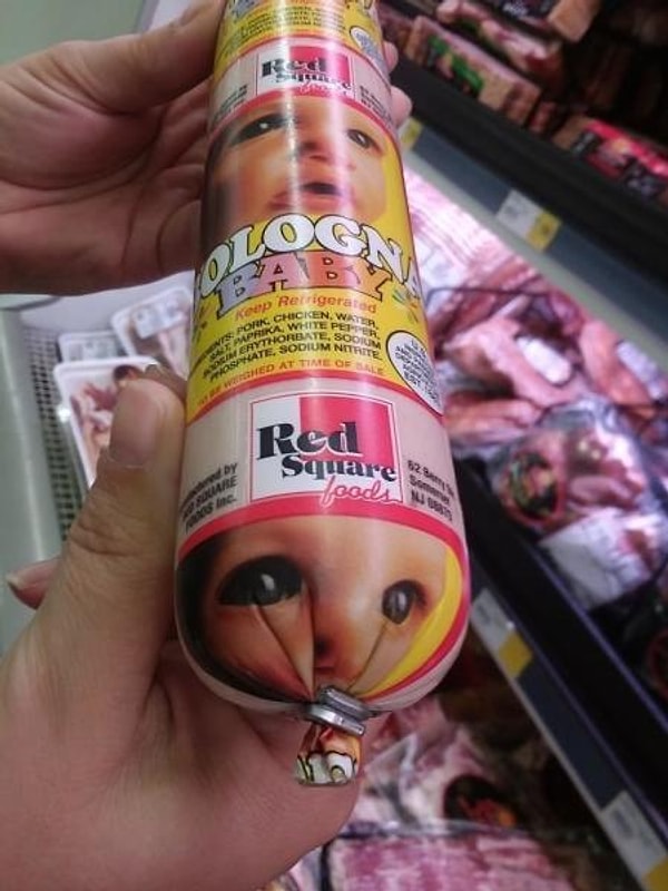 32. Интересно, хоть кто-нибудь покупает эту колбасу?