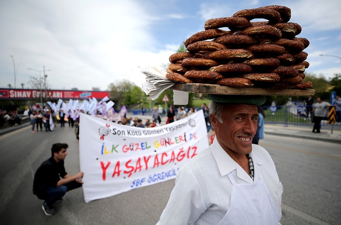 Emeğin Bayramı 1 Mayıs: Kutlama ve Yürüyüşlerden Rengârenk Görüntüler