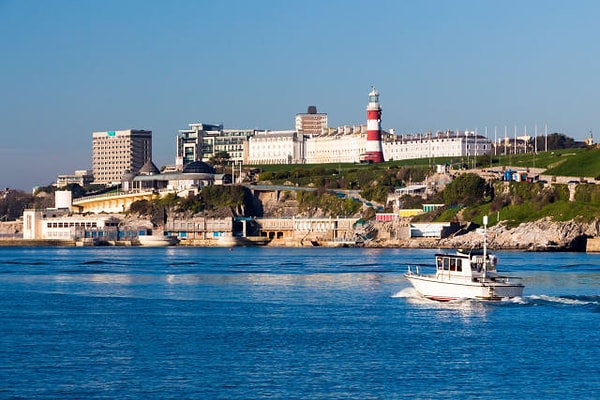 5. Где притаился очаровательный Плимут?