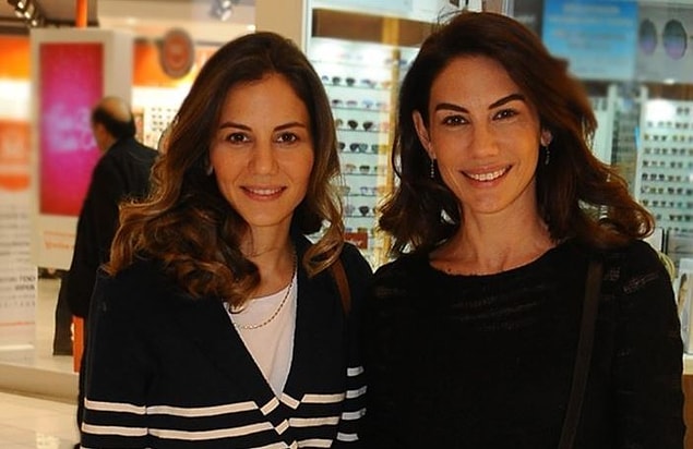 22. Derya Beşerler, Zeynep Beşerler'in kardeşi.