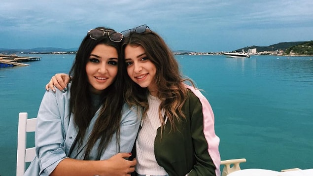 25. Gamze Erçel, Hande Erçel'in kardeşi.