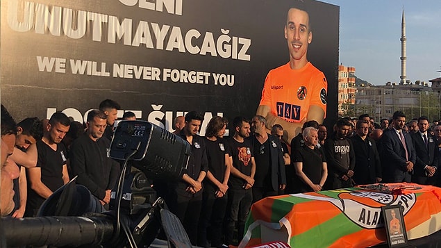 Çek futbolcu Josef Sural, Nisan 2019'da Kayseri deplasmanından dönen Alanyasporlu oyuncuları taşıyan özel minibüsün devrildiği kazadan sağ kurtulamadı.