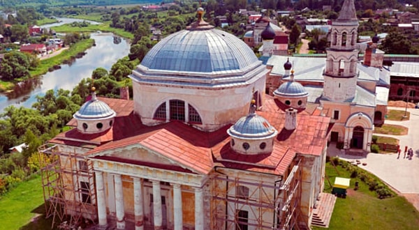 4. Здесь, так и быть, мы дадим вам подсказку: этот город расположен в Тверской области: