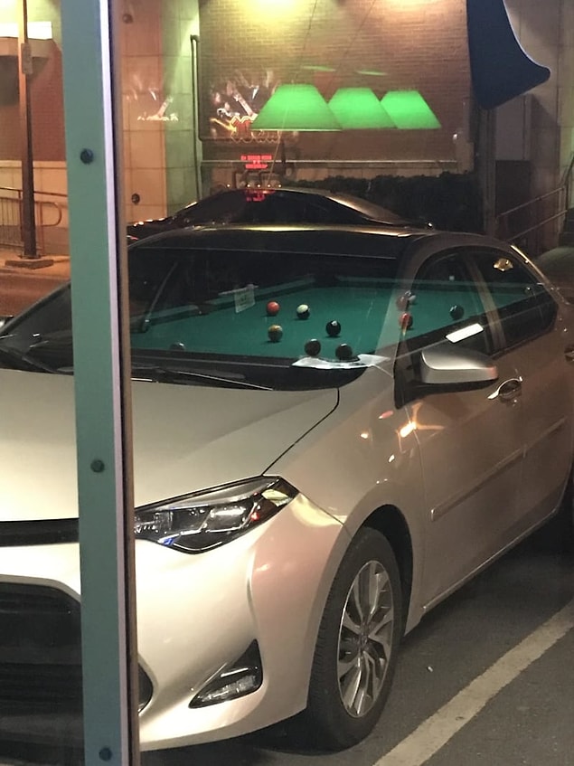 İyi bir bilardo masası tasarımı fikri olabilir;