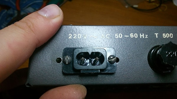 3. Продолжите строчку из песни: "Маленький цифровой..."