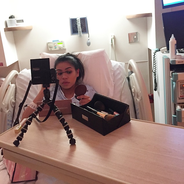 3. Lee Ann Jarrel, doğum görüntüsünü o kadar çok önemsiyor ki 2018'de makyajı bitene kadar doğum yapmayı reddetti.