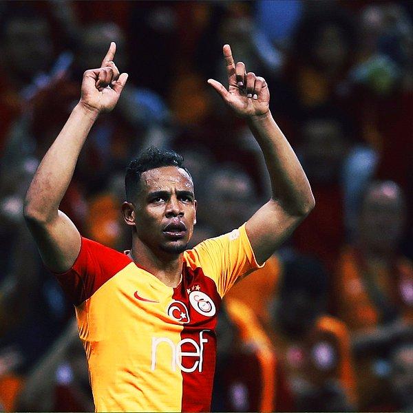2. yarıya hızlı başlayan Galatasaray, Fernando'nun golüyle durumu 2-0'a getirdi.