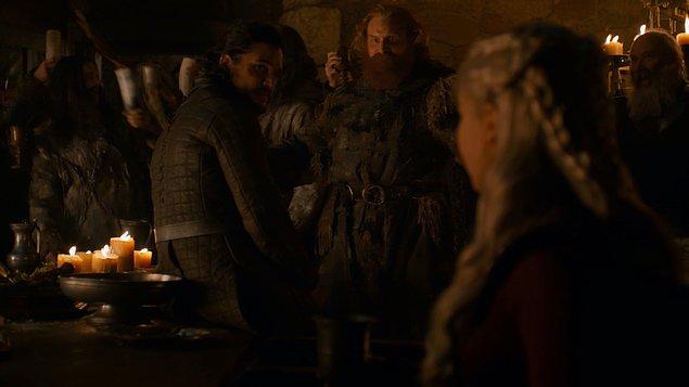 3 bölümdür Jon ve Daenerys arasında devam eden gerilim, sonunda tavan yaptı.