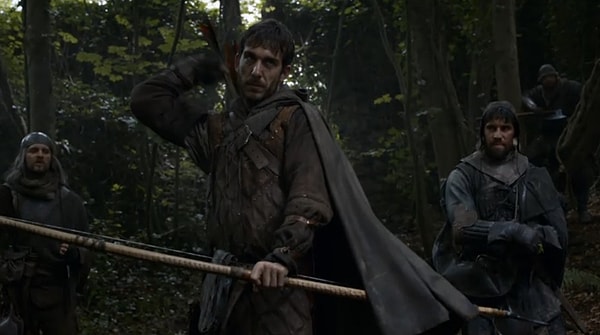 5. Представьте, что вы вышли на охоту со своими соратниками. Внезапно из за деревьев появилась другая группа людей, направляя на вас стрелы и требуя отдать всю добычу. Что будете делать?