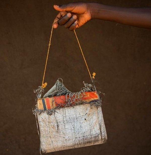 5. Moda tasarımcısı olmak isteyen bir kızın ilk el yapımı çantası: