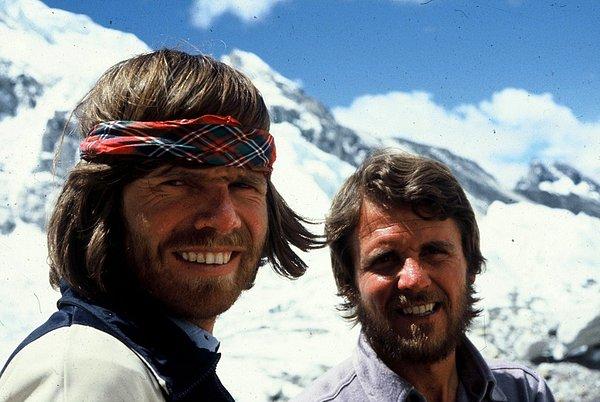 1978 - Reinhold Messner ve Peter Habeler adlı iki dağcı, ilk defa olarak Everest Dağı'na oksijen tüpleri olmaksızın tırmandılar.