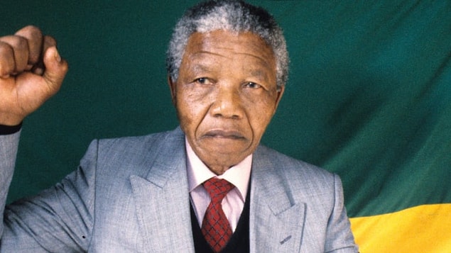 1964 - Nelson Mandela, ömür boyu hapse mahkûm edildi.