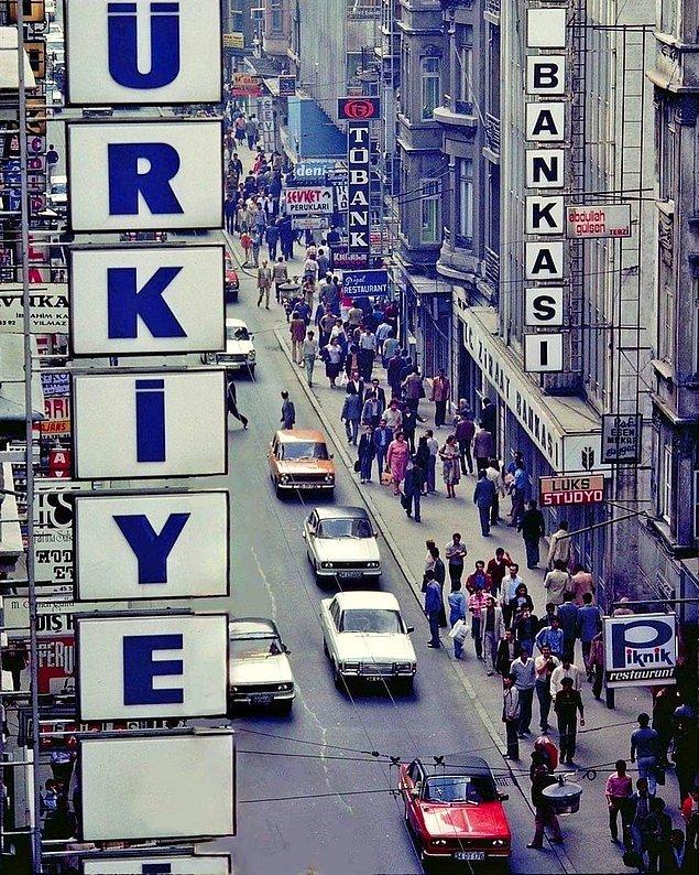İstiklal Caddesi, İstanbul, 1980.