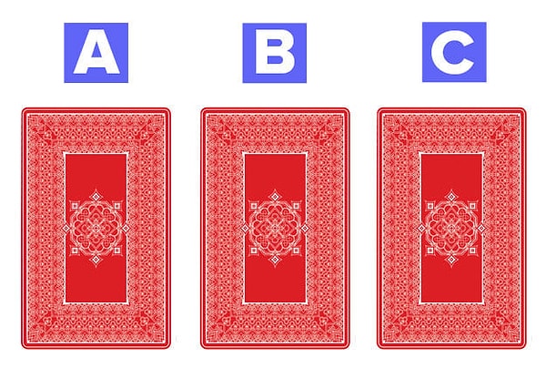 5. Какая из этих карт - дама червей?