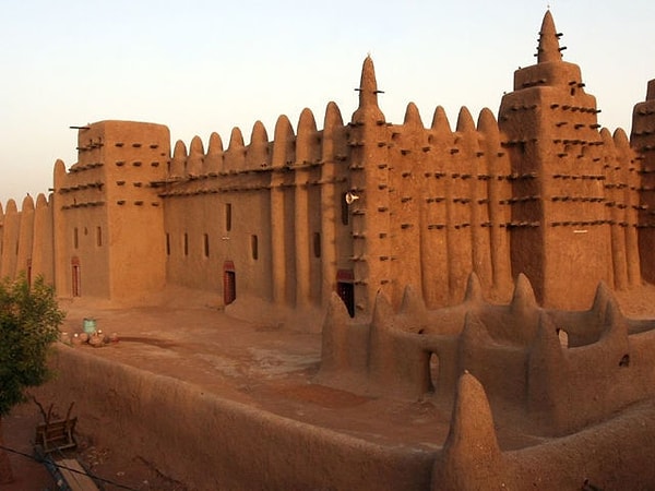 6. В какой стране и на каком континенте находится город Томбукту?