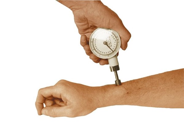 13. Что измеряет алгезиметр?