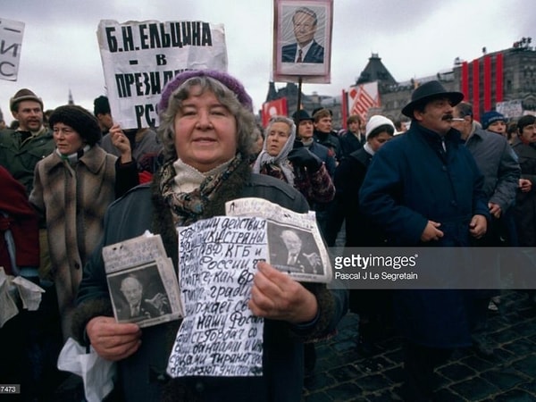 23. Поддерживающие Ельцина.