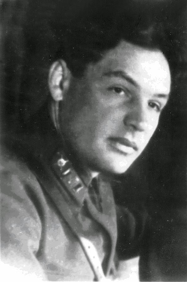 1. Какой пост в СССР занимал Дмитрий Шепилов?