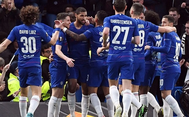 Eğer Tottenham son hafta büyük bir mucize ile dördüncülüğü Arsenal'e kaptırırsa, Devler Ligi'ne katılabilmek için Şampiyonlar Ligi'ni kazanmak durumda olacak