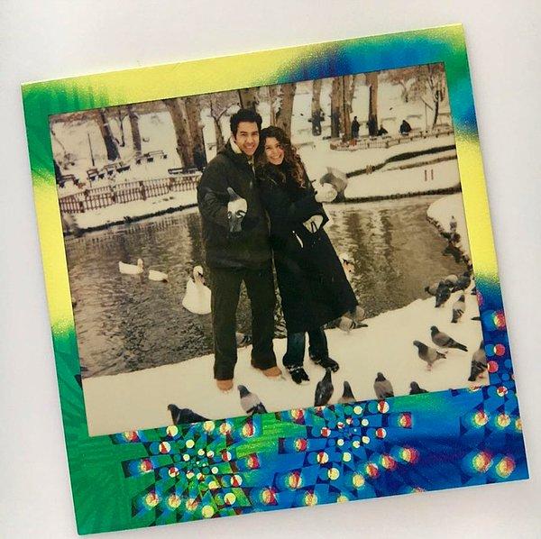 17. Gelelim bu haftaki son habere; zira hâlâ konuşuluyor. Beren Saat eski aşkı Efe ile olan fotoğrafını Instagram'dan paylaşınca resmen linç edildi...