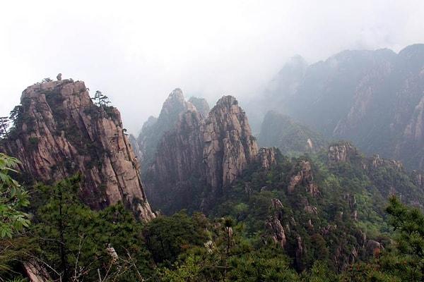 4. Huangshan Dağı hangi ülkededir?