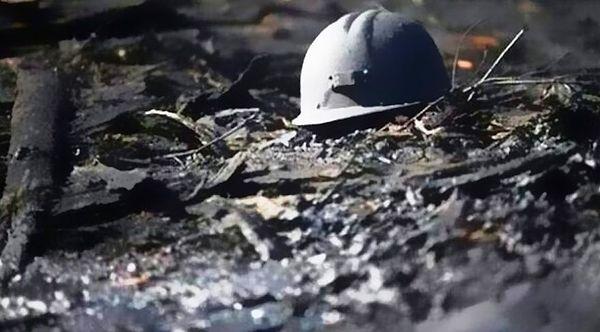 2014 - Soma Kömür İşletmeleri A.Ş. tarafından işletilen bir madende çıkan yangın sonucunda, 301 maden işçisi hayatını kaybetti, 80 işçi yaralandı.