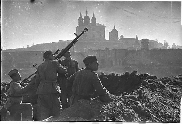 6. Что происходило во время военной операции "Суворов"?