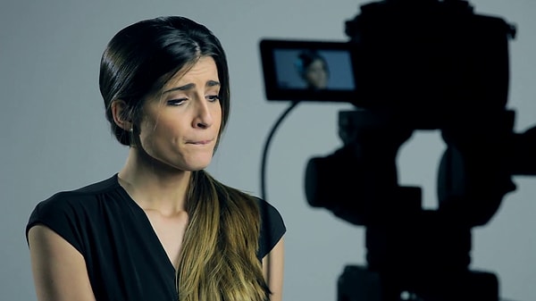 8. Как вы ведете себя перед камерой?