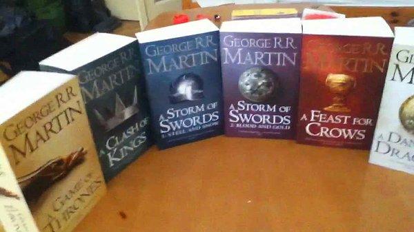 25. Game of Thrones serisinin kitapları-George R. R. Martin