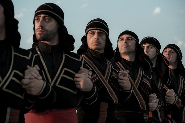 11. А валюту Грузии, тоже бывшего члена СНГ, назвать сможете?