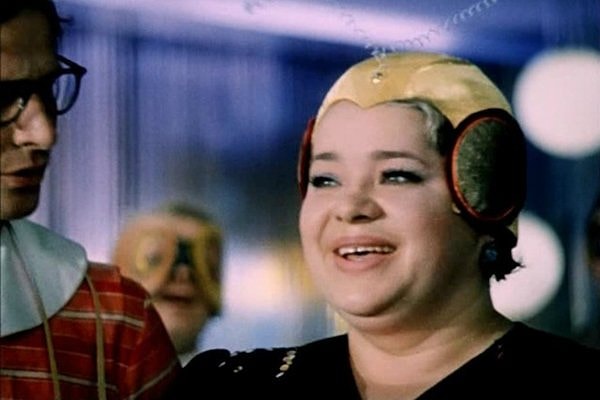 4. Из какого фильма этот кадр с Натальей Крачковской?