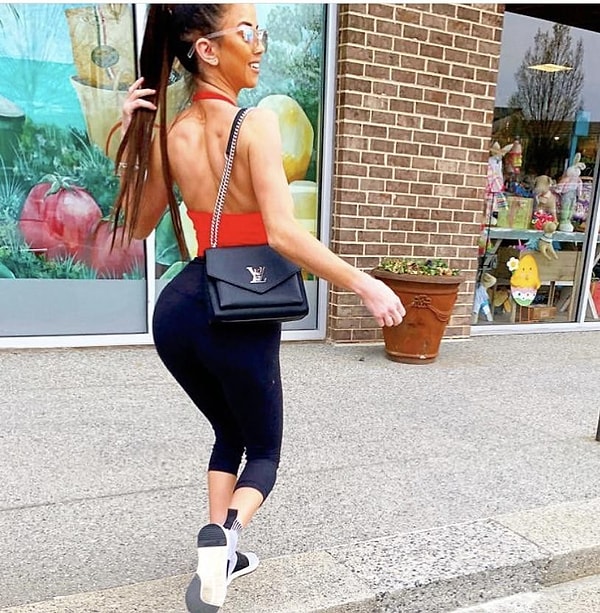 23. Искренне надеемся, что она не выглядит так в жизни