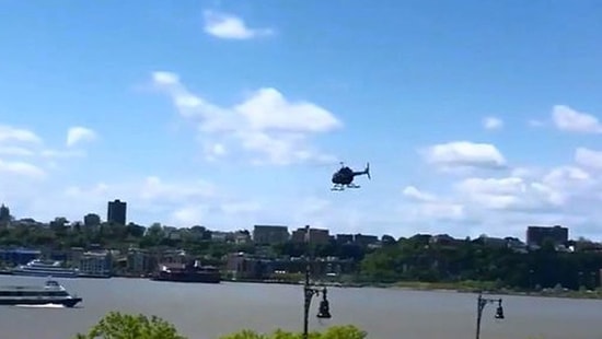 Piste İnmek İsterken Nehre Düşen Helikopterin Anbean Düşme Anları