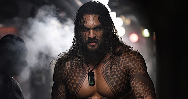 Aquaman filmindeki uzun saçları ve bronz teniye birçok kişinin kalbinde taht kuran Momoa'nın oynadığı karakterler dışında ne kadar duygusal olduğunu belki duymuşsunuzdur...