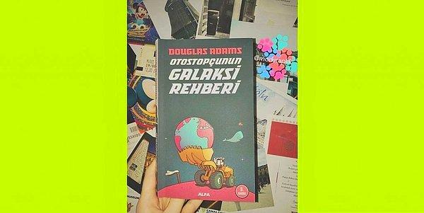 20. Otostopçunun Galaksi Rehberi-Douglas Adams