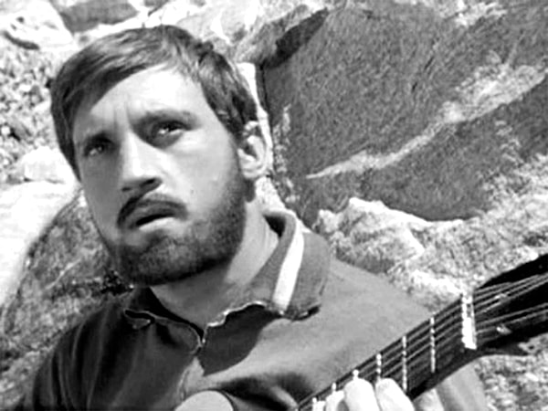 2. В какой картине Владимир Высоцкий появился в таком образе?