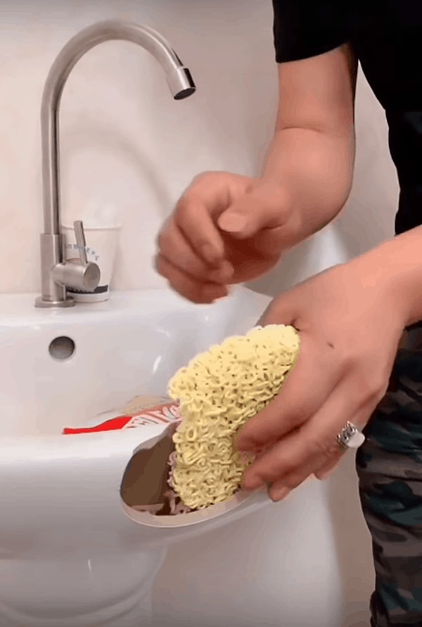 Берем лапшу ...