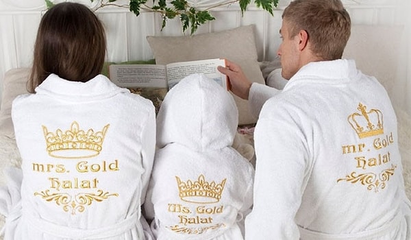 3. Как вы завязываете халат?