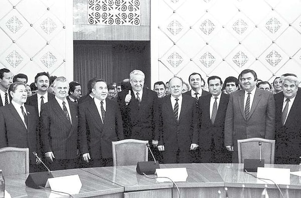 39. Подписание договора о "Создании Содружества Независимых Государств" и прекращение существования СССР. 8 декабря 1991 г.