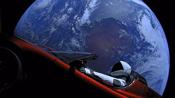 9. Elon Musk ve uzay aşkı!