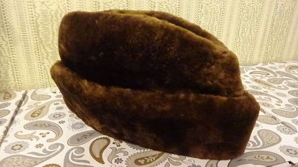 12. Как называется эта шляпа?