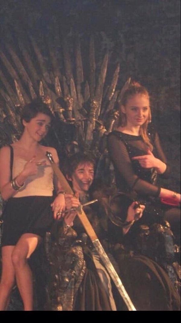 13. Финал сериала слили еще во время съемок первого сезона