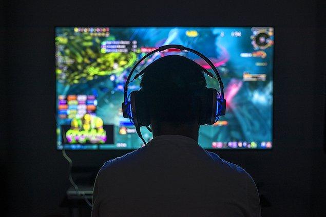 Araştırmacılar: "Birkaç saat video oyunu oynamasına izin verilmiş gençler, hiç oynamayanlardan ya da 3 saatten fazla oyun oynayan gençlerden daha iyi uyum sağlamaktadır" diye açıklamada bulunmuştur.