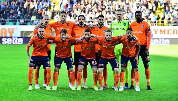 Medipol Başakşehir - 3 futbolcu