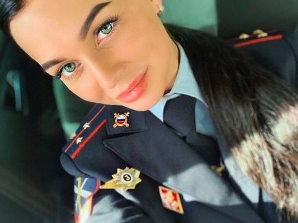 19. Красоты глаз этим девушкам, конечно, не занимать!