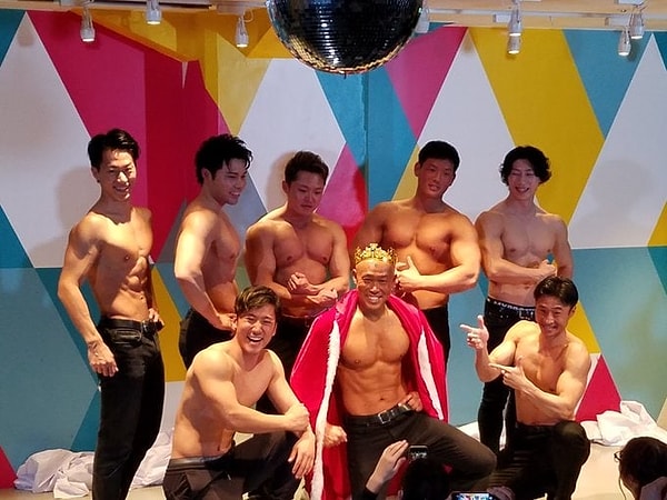 10. Своим примером он хочет продемонстировать людям, что не нужно отчаиваться. Печальные моменты жизни должны не ломать человека, а наоборот мотивировать на самосовершенствование